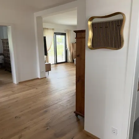 Aussichtsstrasse - Wunderschoen Renoviertes Einfamilienhaus In See- Und Stadtnaehe Feriehus *